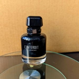 Givenchy L'interdit intense